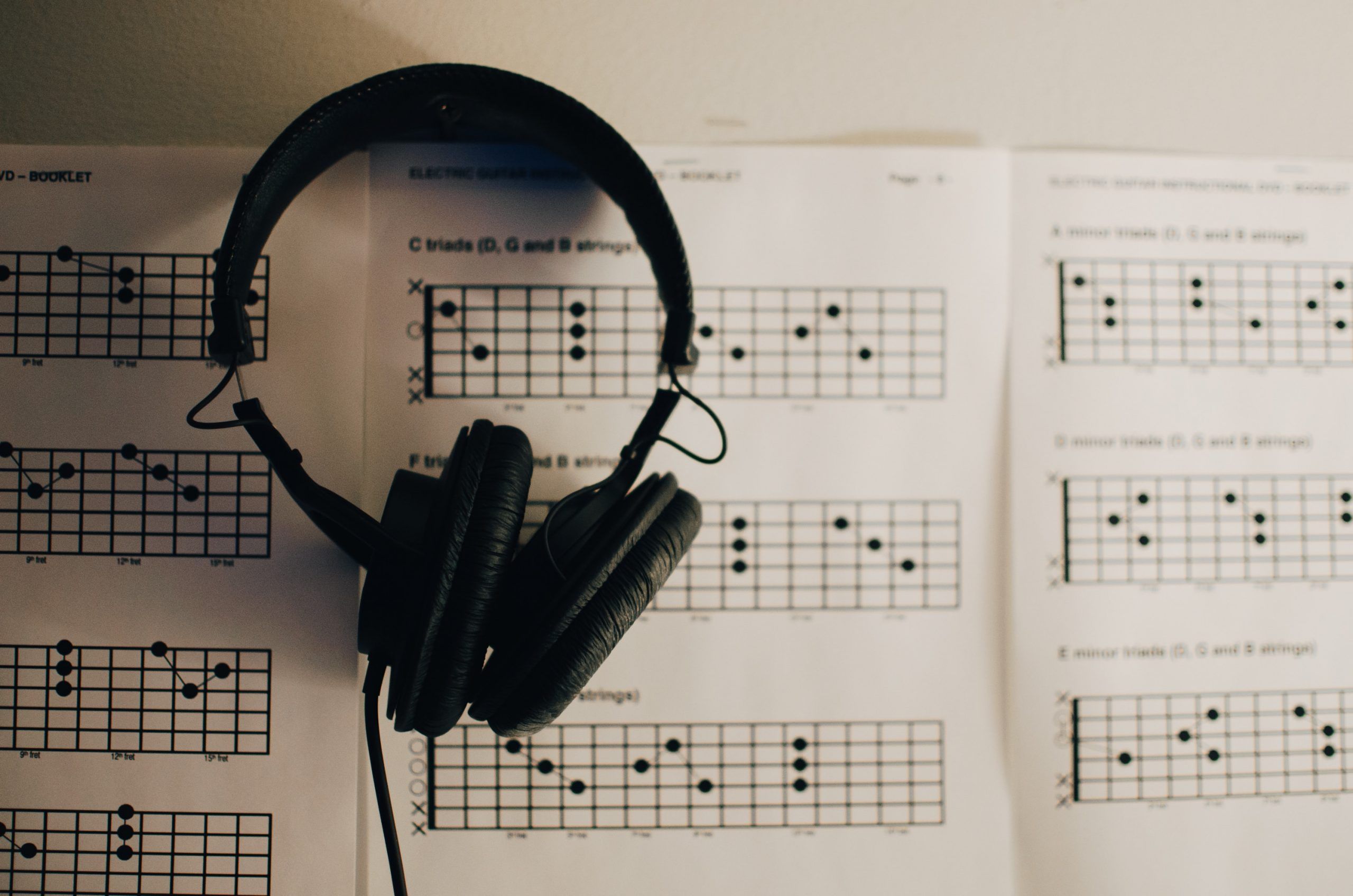 Los 10 mejores Auriculares de Estudio [2023]
